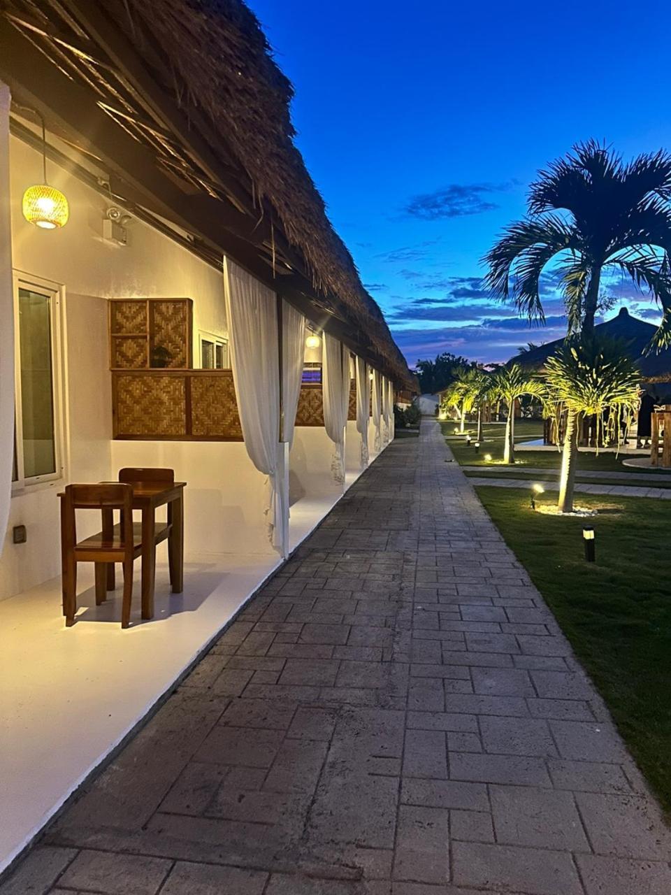 Treeshade Resort & Spa 몰볼 외부 사진