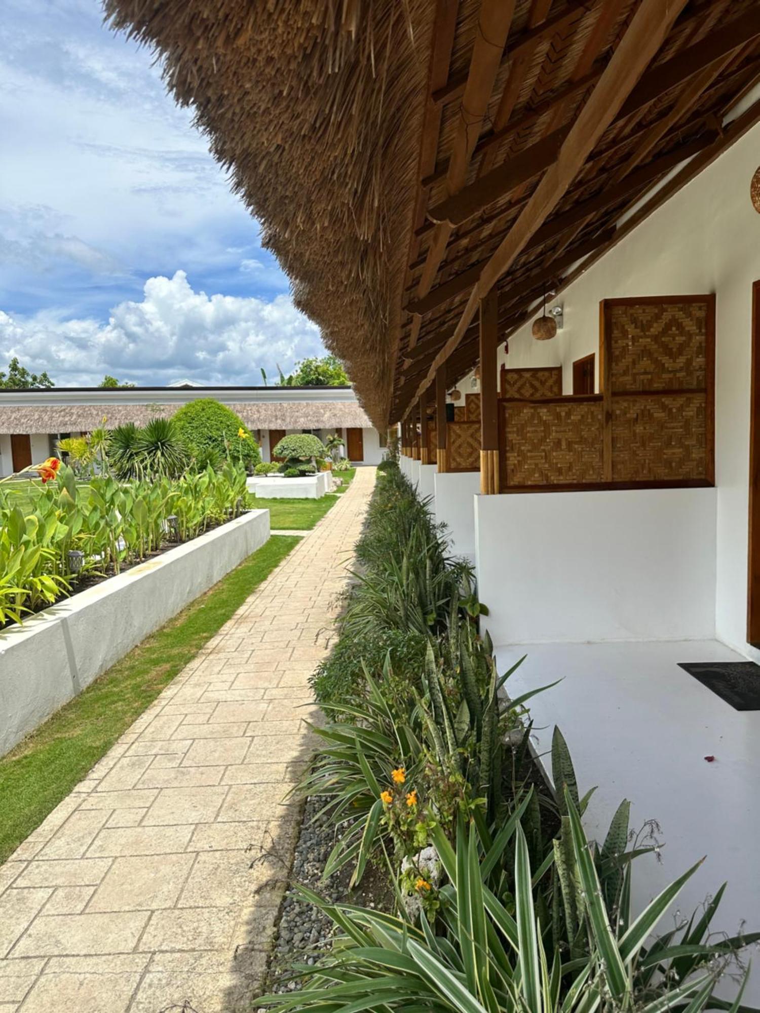 Treeshade Resort & Spa 몰볼 외부 사진